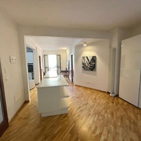 Апартаменты Loft Del Pratello Болонья Экстерьер фото