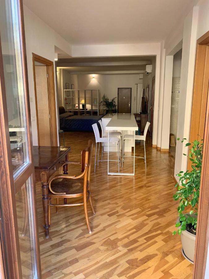 Апартаменты Loft Del Pratello Болонья Экстерьер фото