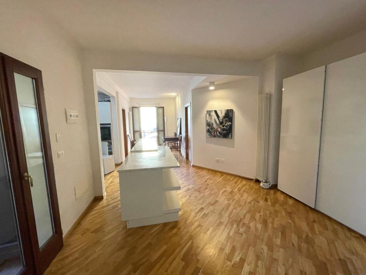 Апартаменты Loft Del Pratello Болонья Экстерьер фото